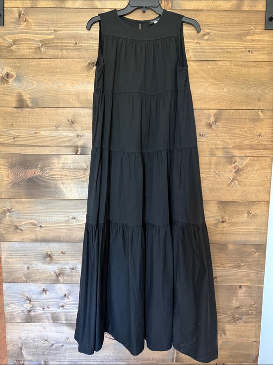 wyatt wylde Dresses & Skirts - Sleeveless Black Tiered Maxi Dress